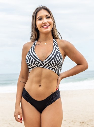 Biquíni Top Frente Única com Calcinha Bombom Estampado Preto e Branco