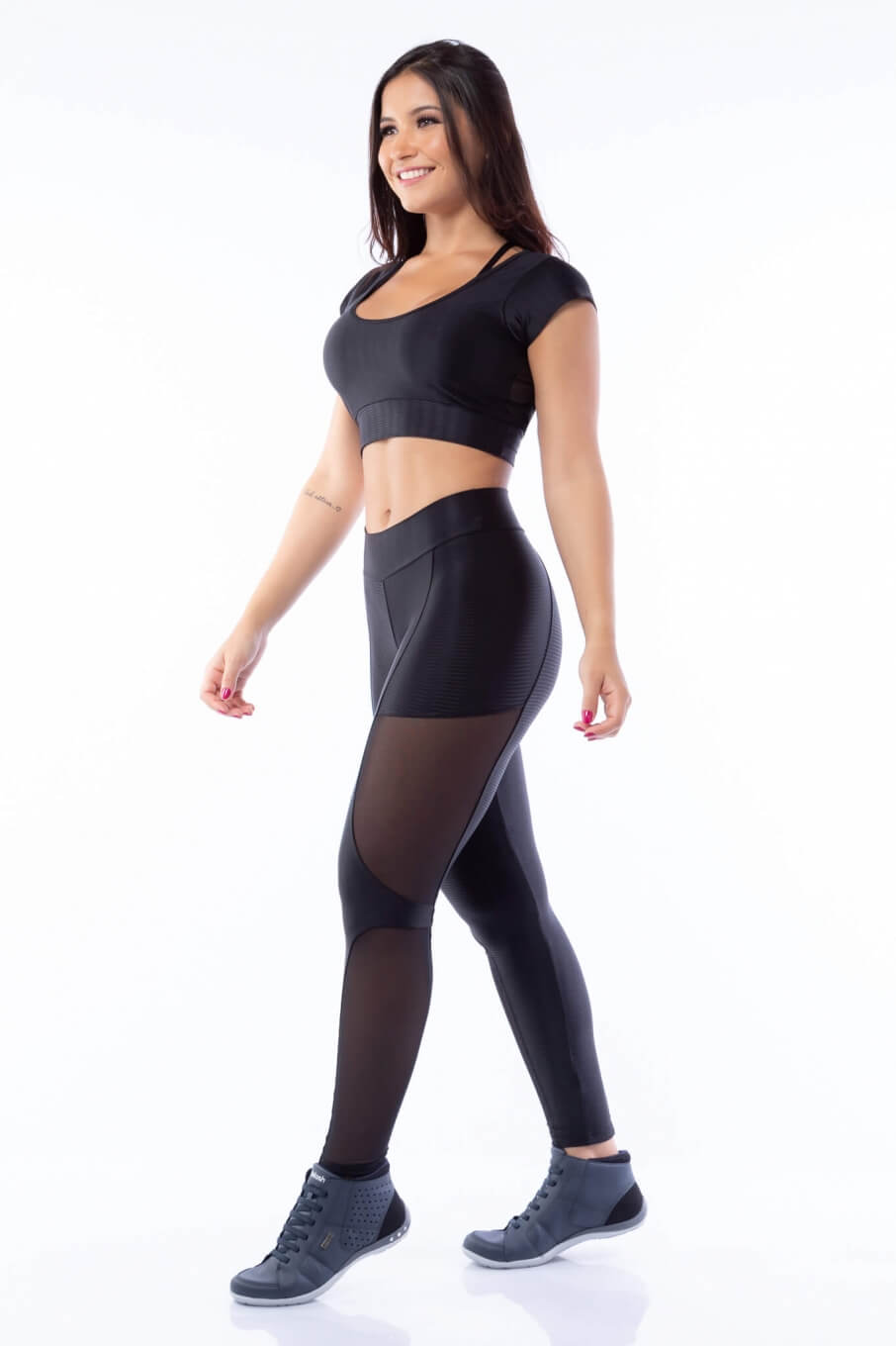 Calça Legging Poliamida Brilho Preta com recortes Tule Sport