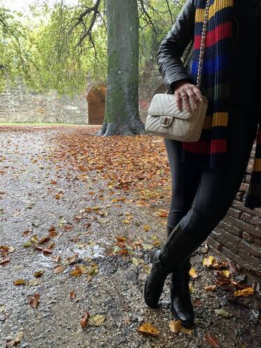 VERSALHES PEQUENA Bolsa de corrente em couro legítimo branca off-white matelassê chevron