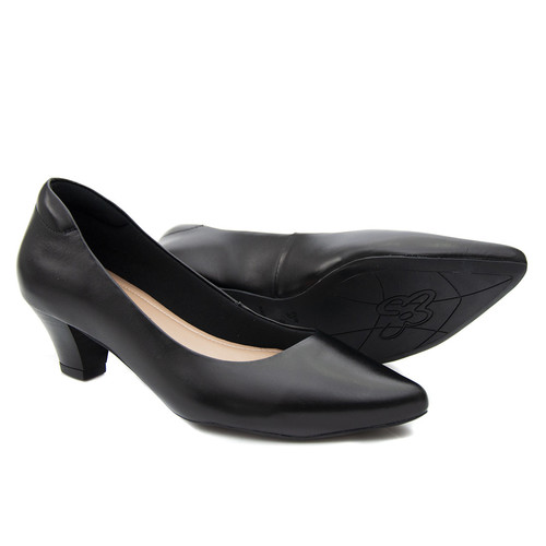 Scarpin Pattini Comfort em Couro Liso Preto